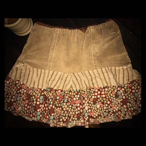 Tattered Pieced Mini - Picture 3 of 6