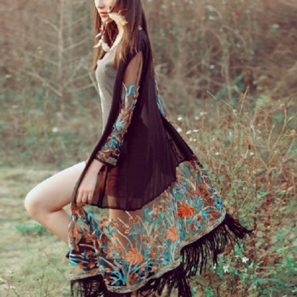 Long Floral Vintage Embroidery Boho Fringe Kimono - Picture 6 of 7