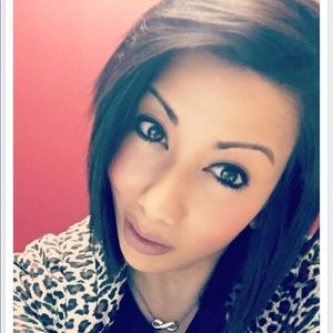 Meet your Posher, Crystal