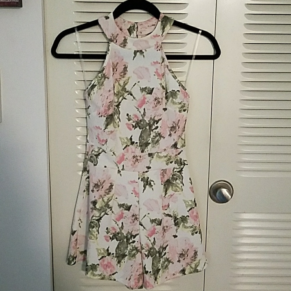 NWOT Floral romper