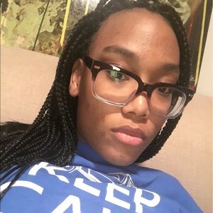 Meet your Posher, Asha