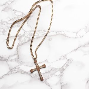 🆕 Gold with jewels cross necklace