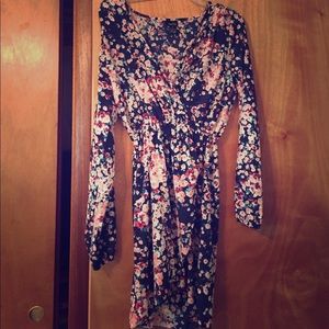 Cute floral long-sleeved dress