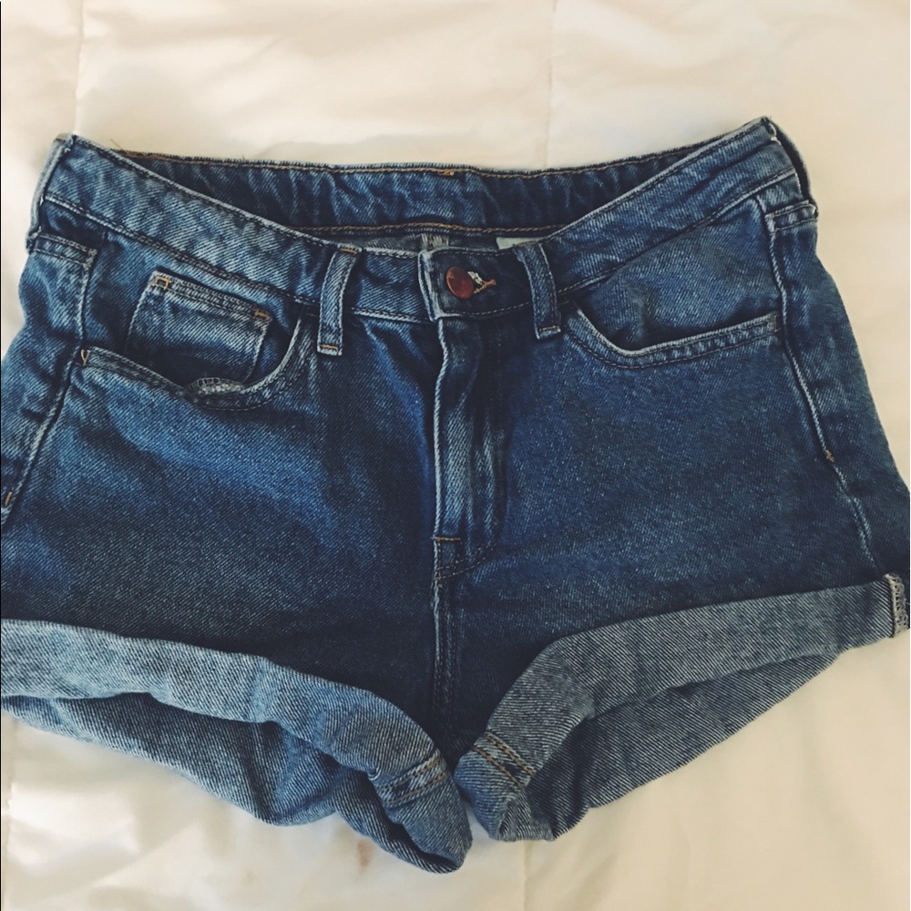 ✨ Mid Rise Denim Shorts ✨