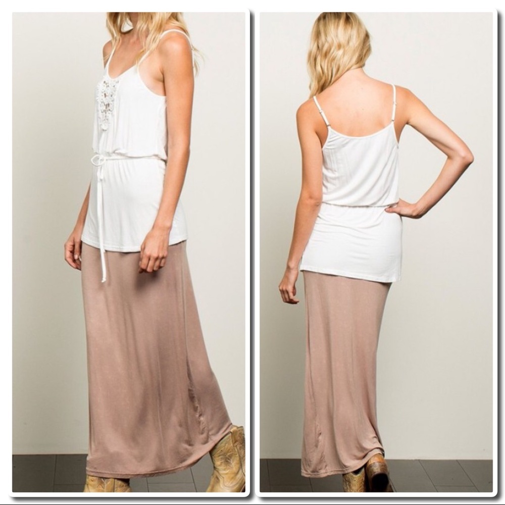 Crochet Detail Tank -Black & Ivory - Picture 5 of 6