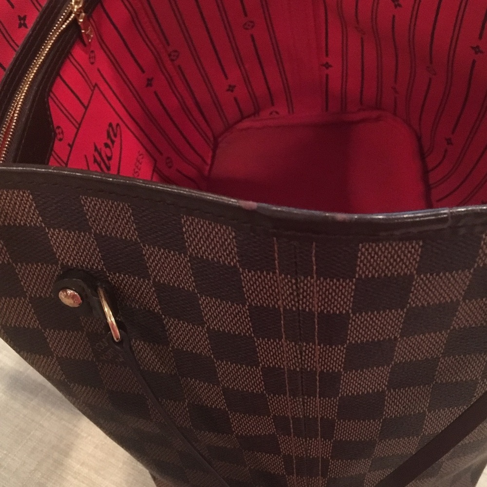 Authentic Luis Vuitton neverfull mm gently used - Picture 4 of 8