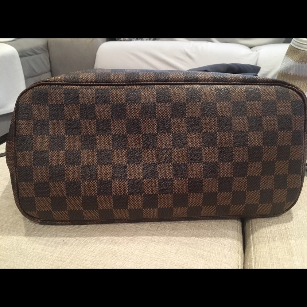 Authentic Luis Vuitton neverfull mm gently used - Picture 6 of 8