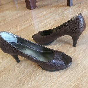 New high heels