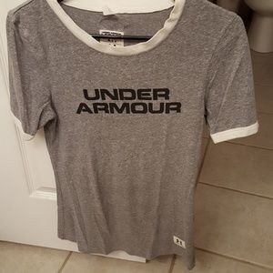 Under Armour T-shirt