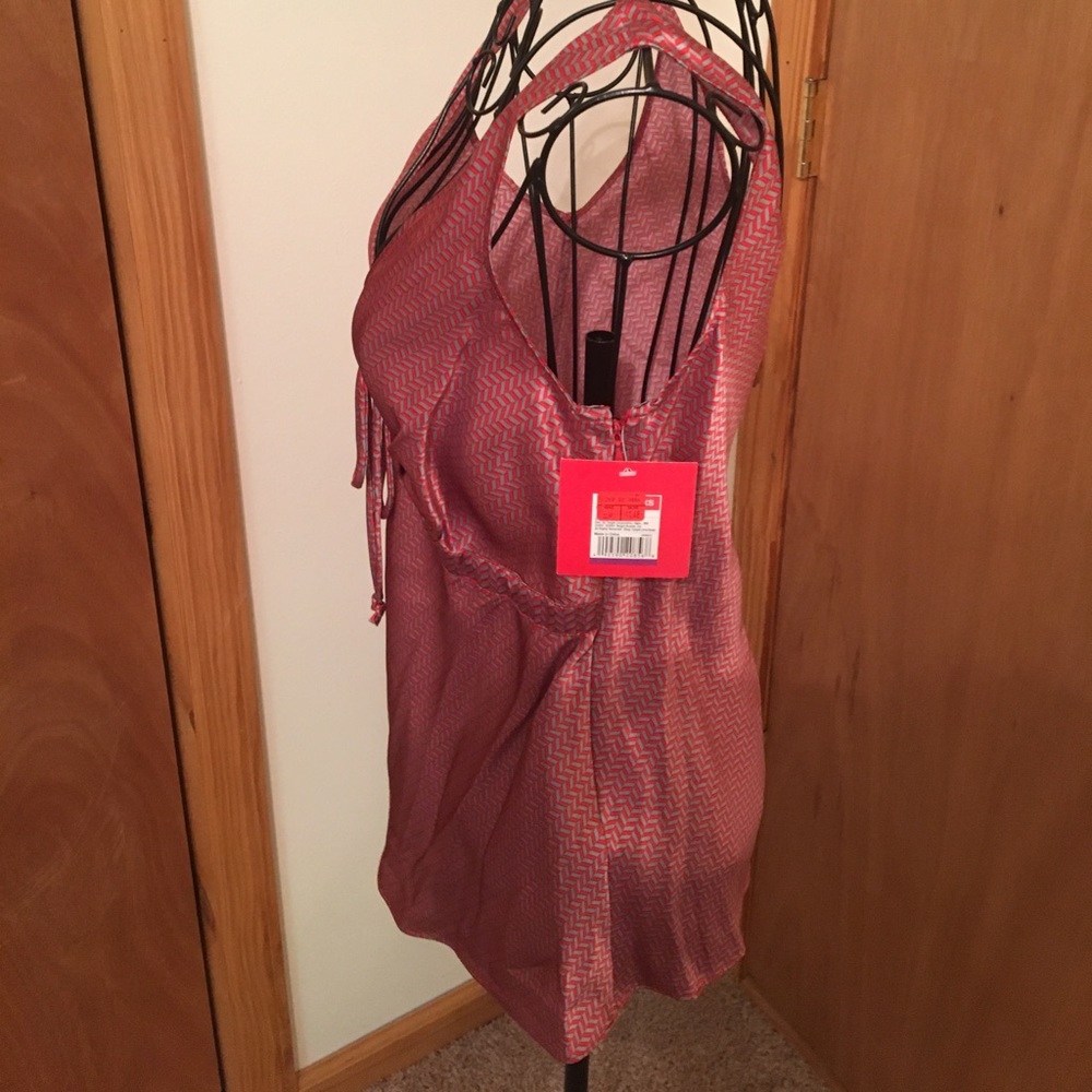 Isaac Mizrah blouse❤️ - Picture 4 of 8