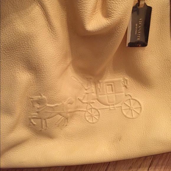 Coach light peach purse - Picture 2 of 4
