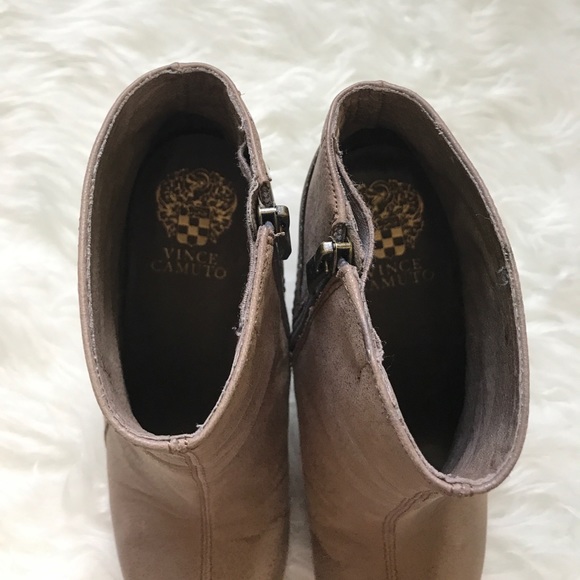 Vince Camuto Booties Size 7 - Picture 6 of 7