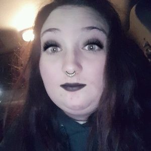 Meet your Posher, Mackenzie