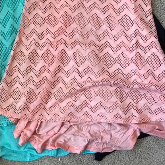 CLEARANCE Hi-low spaghetti strap top - Picture 7 of 8