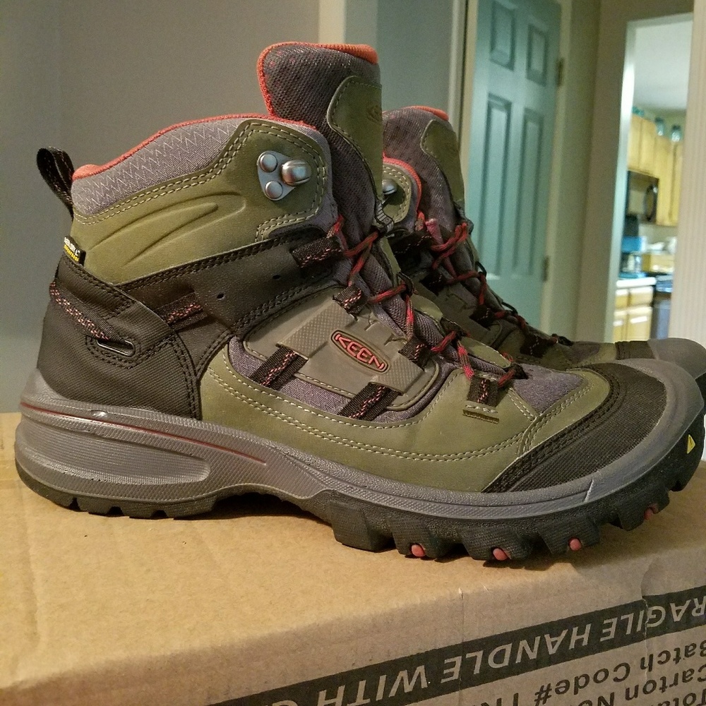 KEEN waterproof boots, mens size 12
