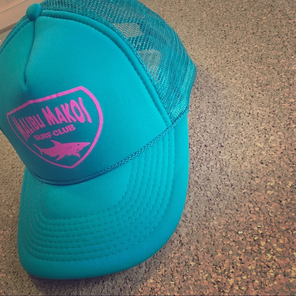 Malibu Makos Surf Club™ Mesh SnapBack