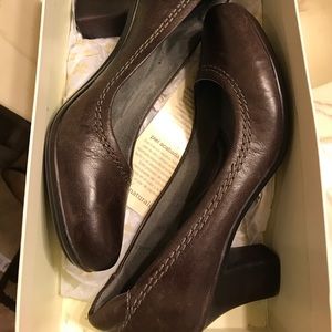 Naturalized Brown Heels