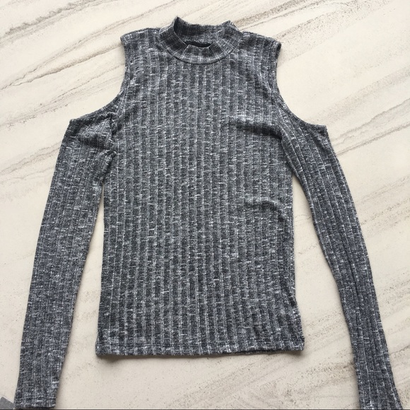 American Eagle Outfitters Sweaters - Cut out shoulder sweater top