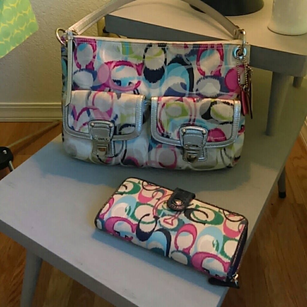 Coach medium bag purse and wallet