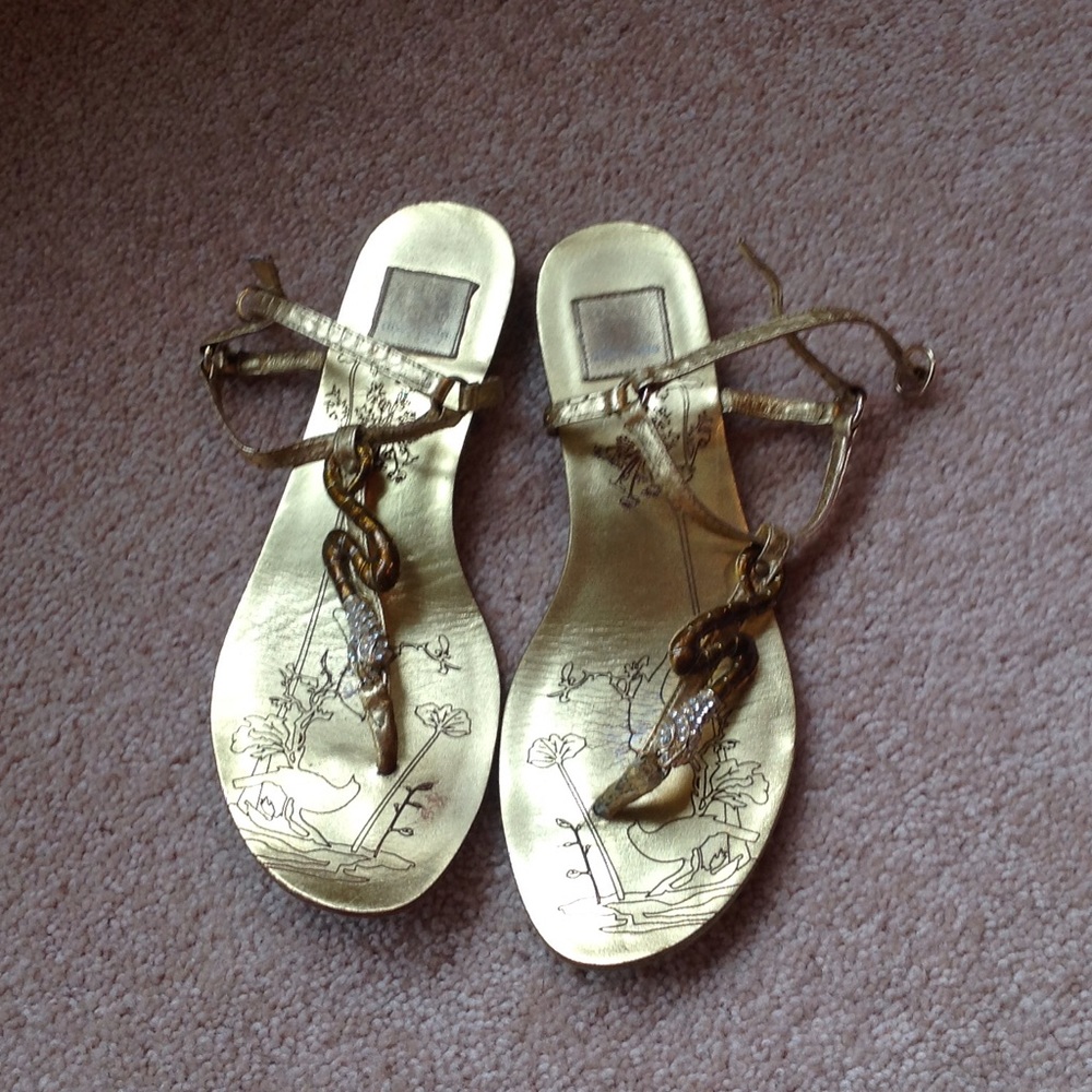 Gold flats