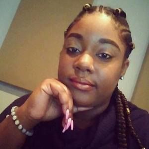 Meet your Posher, Shetevia