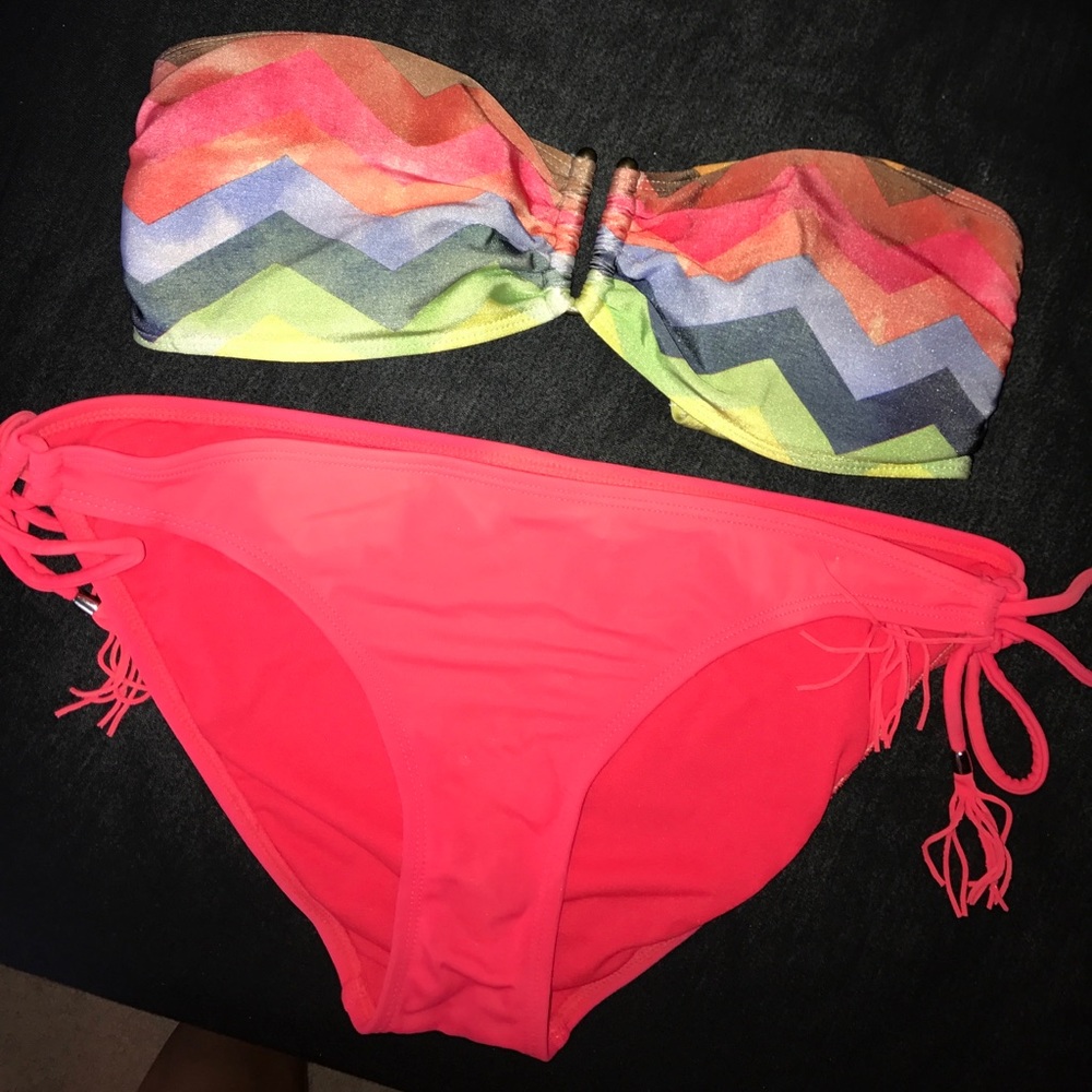 LA HEARTS bikini