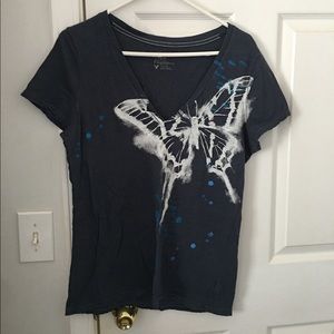 Butterfly V-neck t-shirt