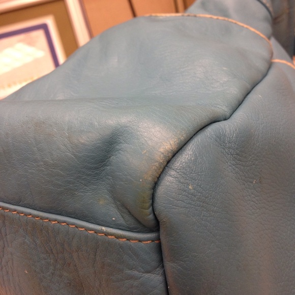 Levenger messenger bag - Picture 5 of 8