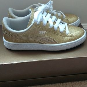 ❌❌SOLD❌❌Puma gold glitter kids sneakers