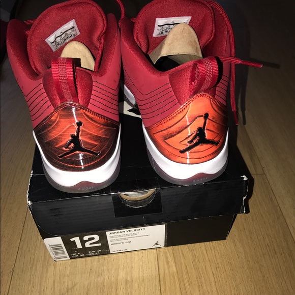 Jordan Velocity - Picture 3 of 4