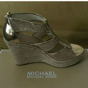 Micheal Kors Gold wedge sandals