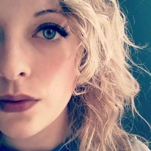 Meet your Posher, Stephany