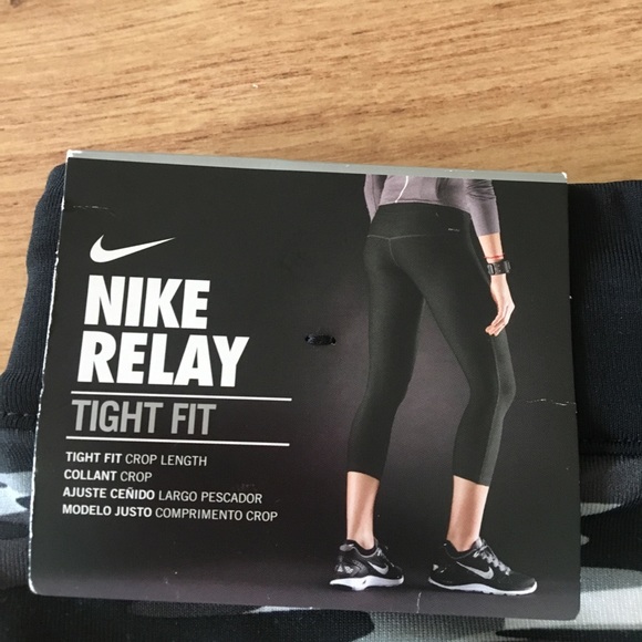 NWT Nike Dri-Fit cropped legging✨ - Picture 7 of 7