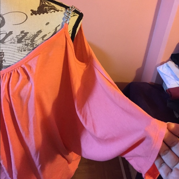 Top - Picture 2 of 3