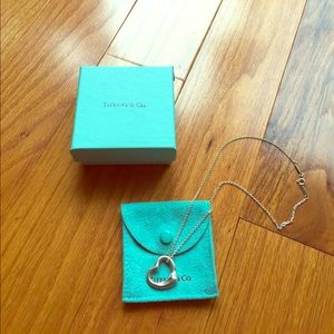 Tiffany Elsa Peretti heart necklace