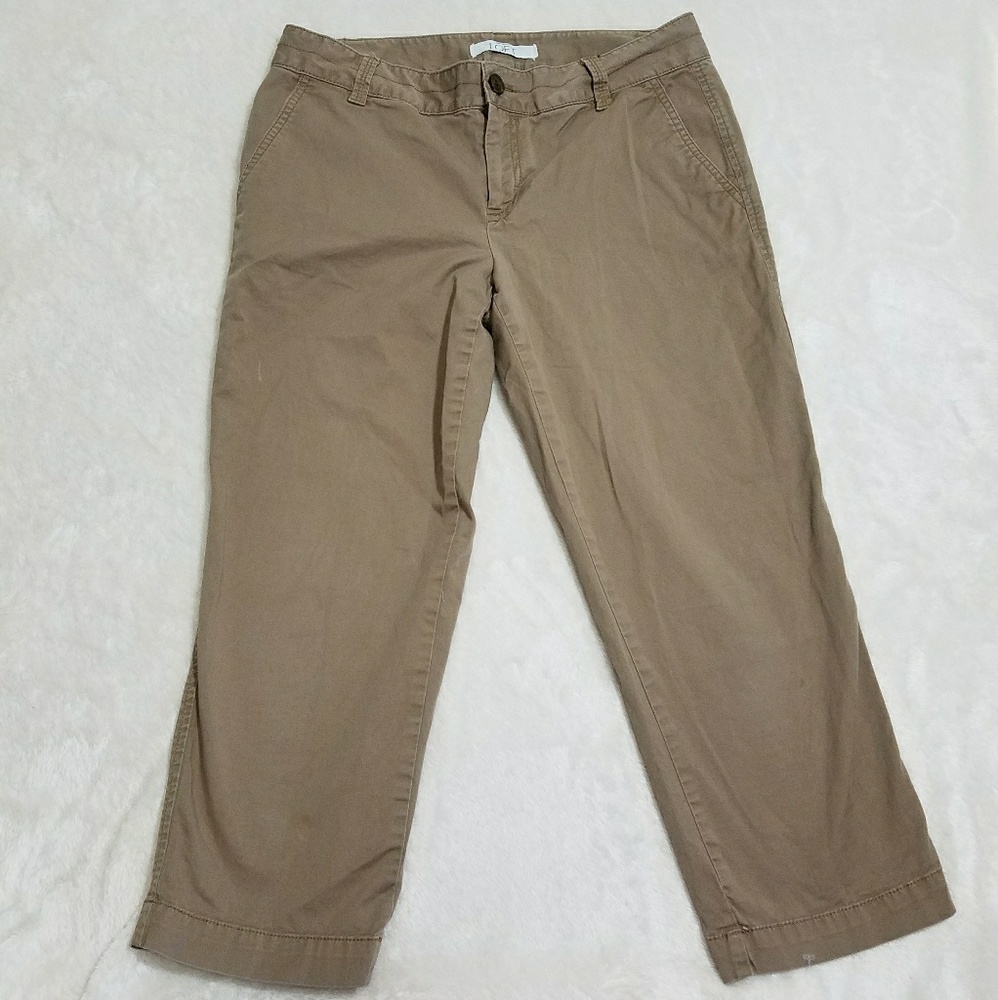 LOFT Women's Straight Tan Capris Size 6 Q10