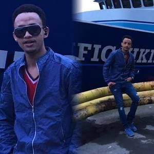 Meet your Posher, Mubaarak