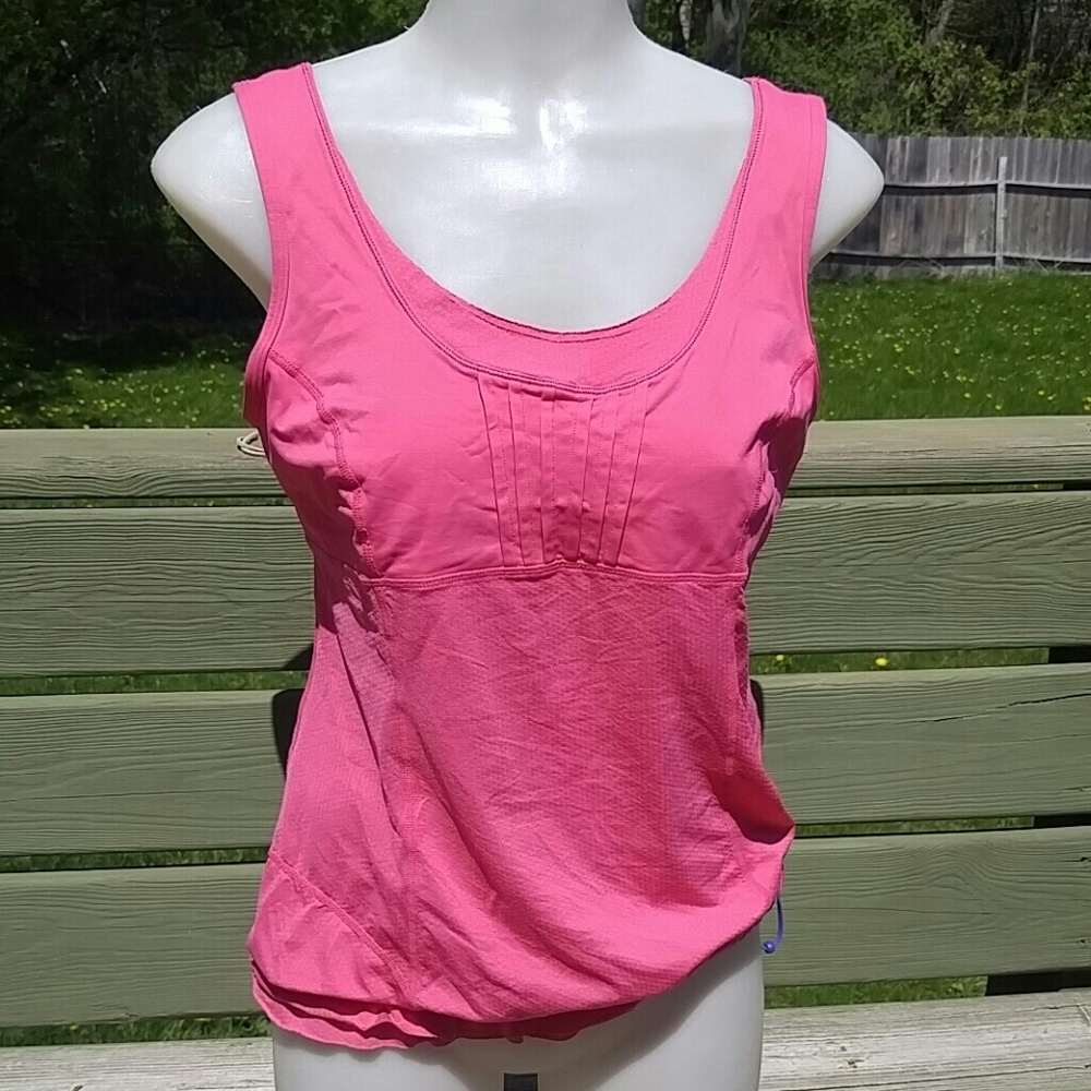 Lululemon sports tank