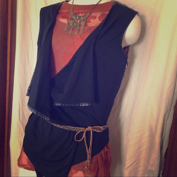 BKE Tops - 🎃4 piece bundle!