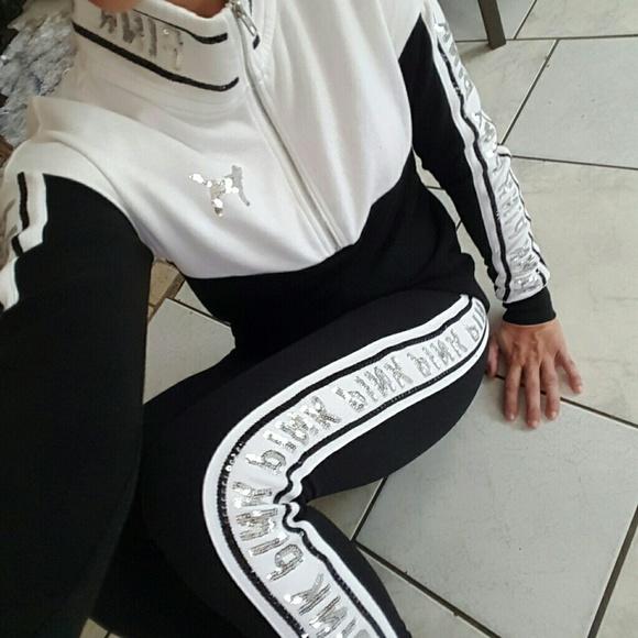 HTF, vs pink bling sweatsuit worn once - Picture 4 of 8