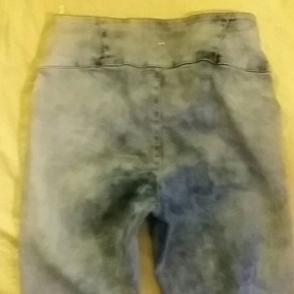 Jeans - Picture 2 of 3