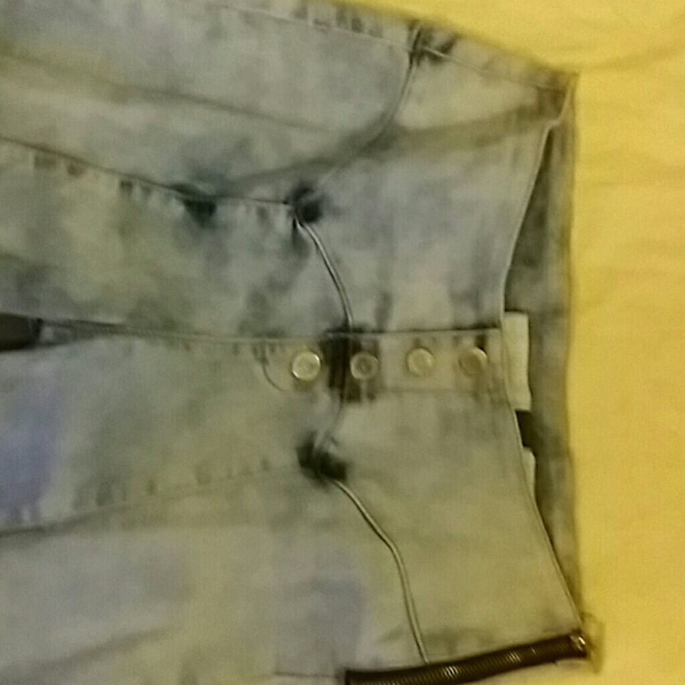 Jeans - Picture 3 of 3