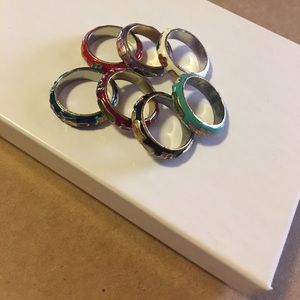 Set of 7 multicolored rings