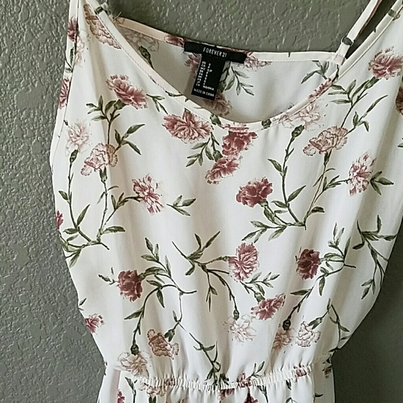 Floral Top - Picture 4 of 4