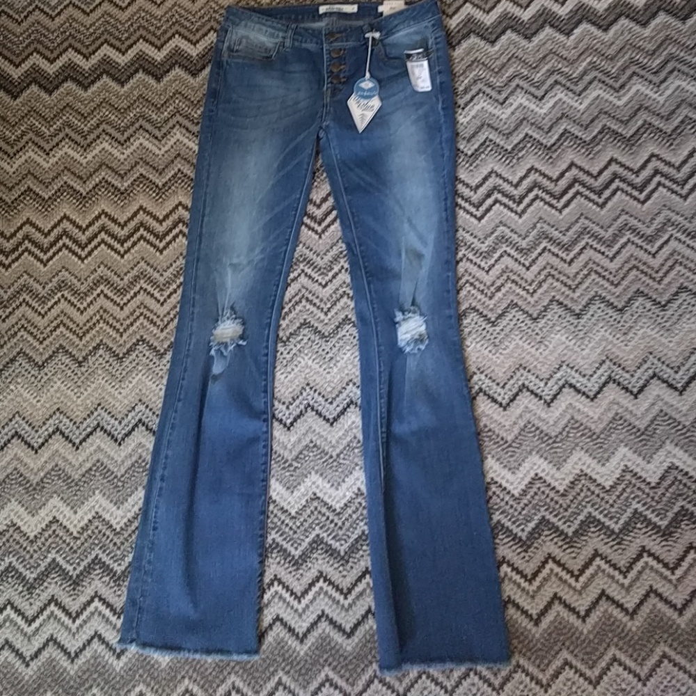 NWT Rue 21 Distressed Boot Cut Jeans