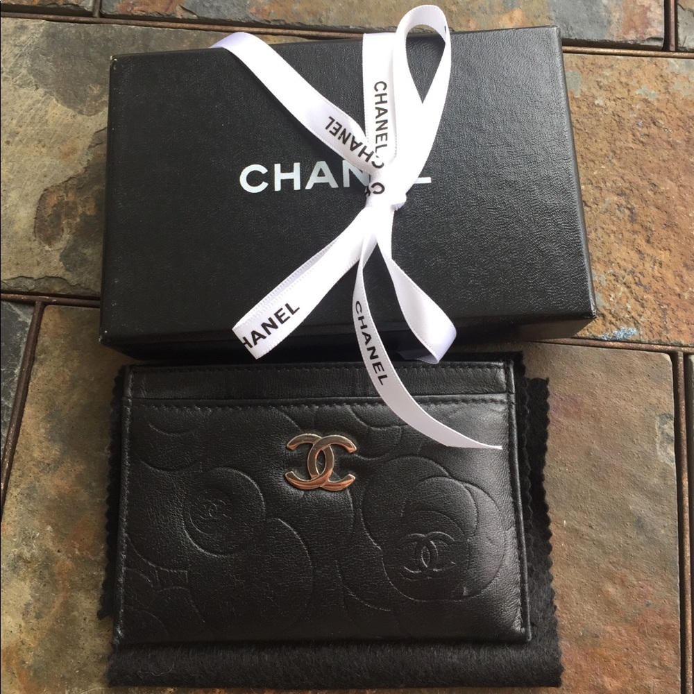 🌸SALE! Today only! Chanel Camellia Card Case 🌸