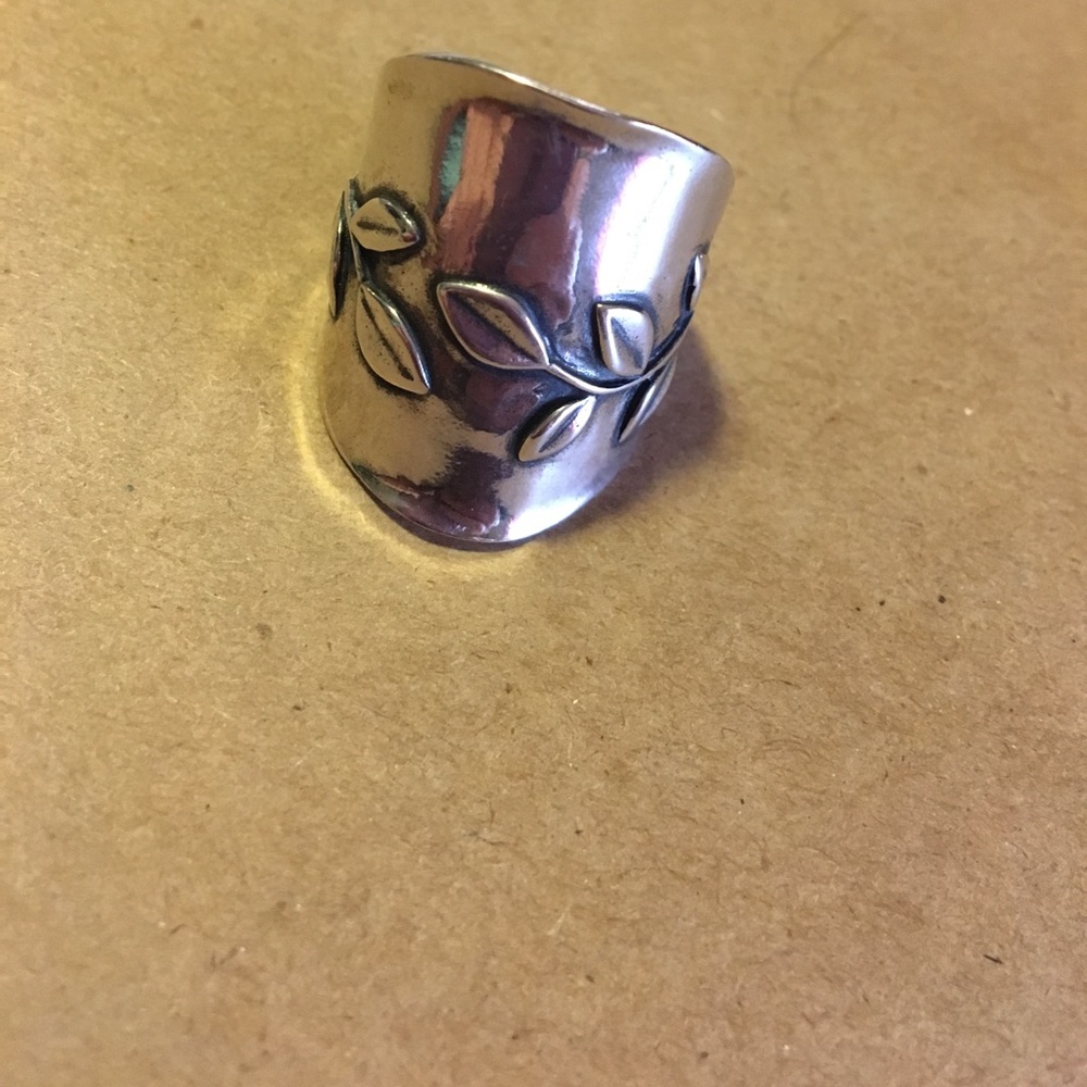 Or Paz Sterling Silver vine shield ring