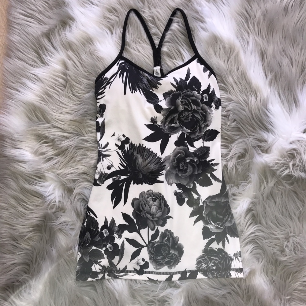 Lululemon tank
