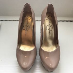 Jessica Simpson Nude Platform Pumps size 5.5