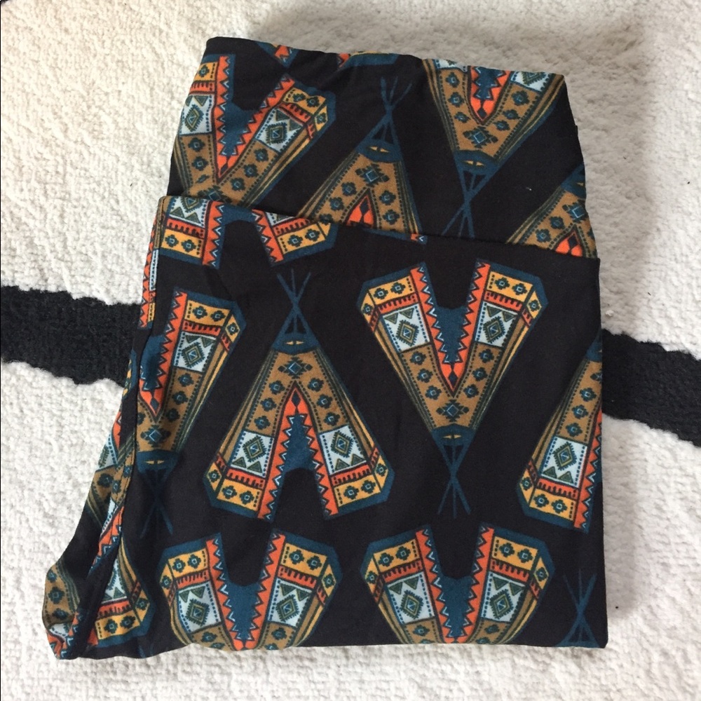 OS Tee Pee leggings, NWOT